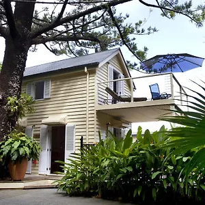 & Port Douglas